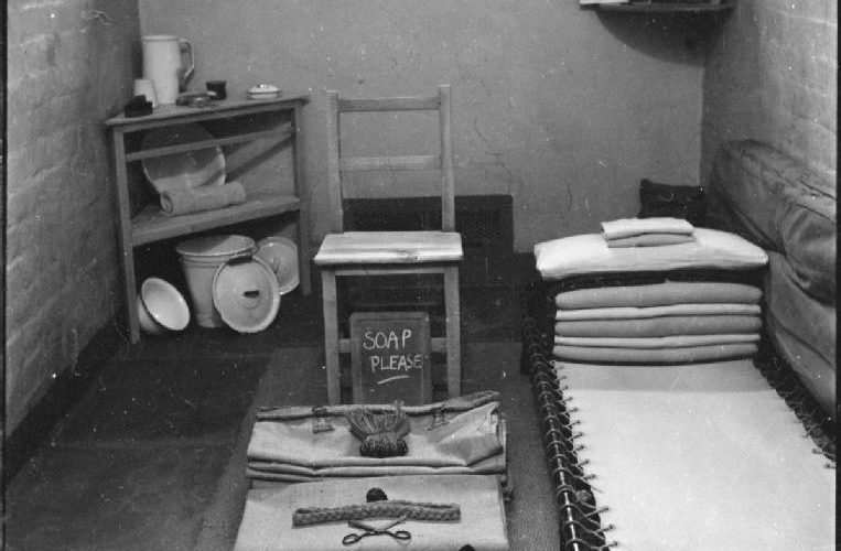 Wakefield_Training_Prison_and_Camp-_Everyday_Life_in_a_British_Prison,_Wakefield,_Yorkshire,_England,_1944_D19198